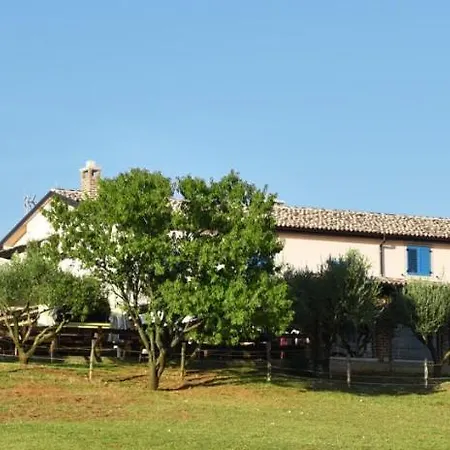 Monte Rosso Bed and Breakfast Πόρετς