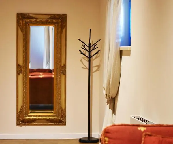 לינה וארוחת בוקר Monte Rosso 4*